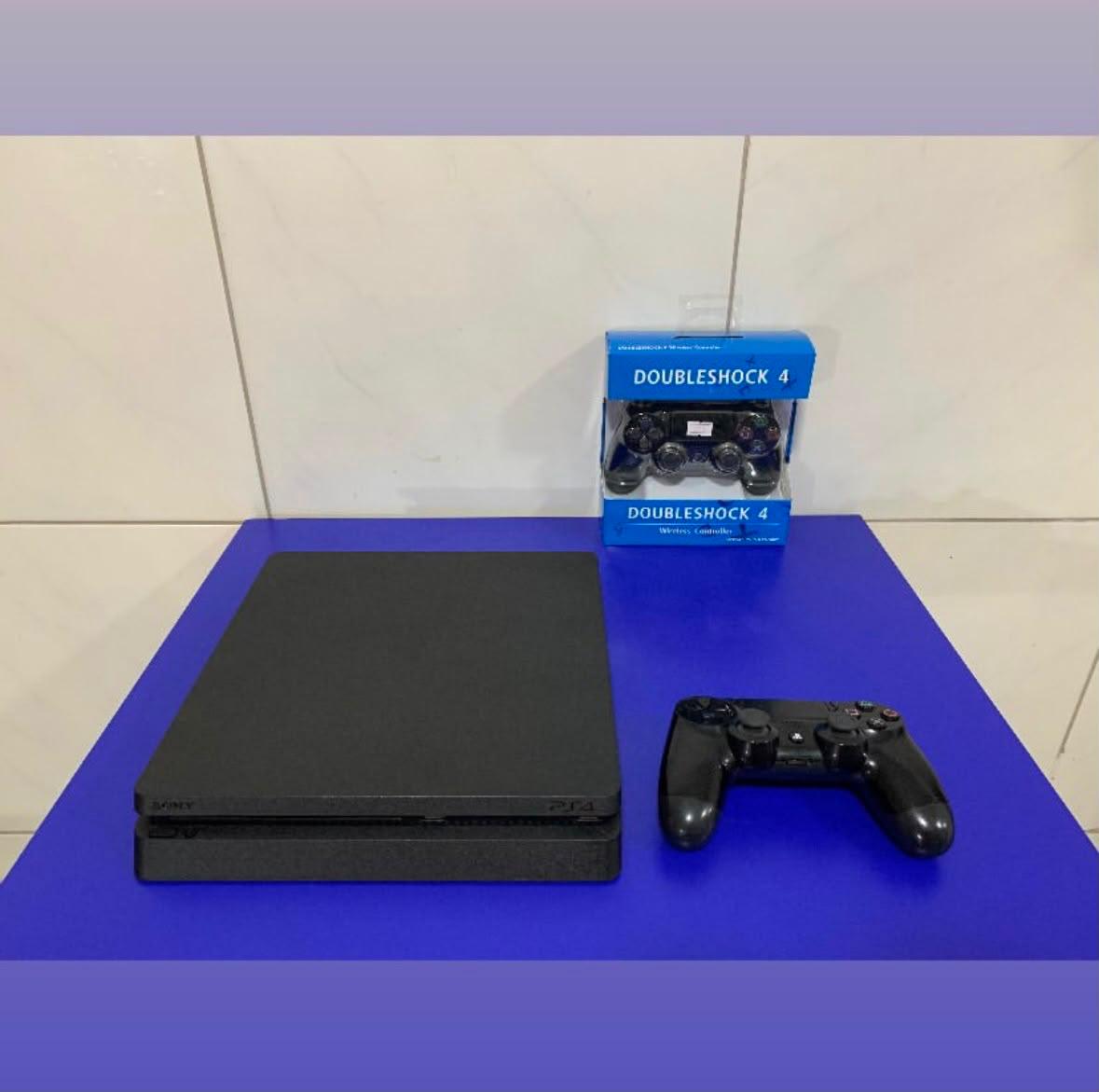 PlayStation 4 Slim